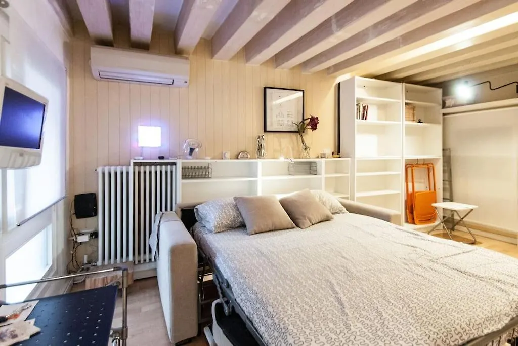 Piccola Dimora In Palazzo Storico Apartment Venice 0*,  Italy