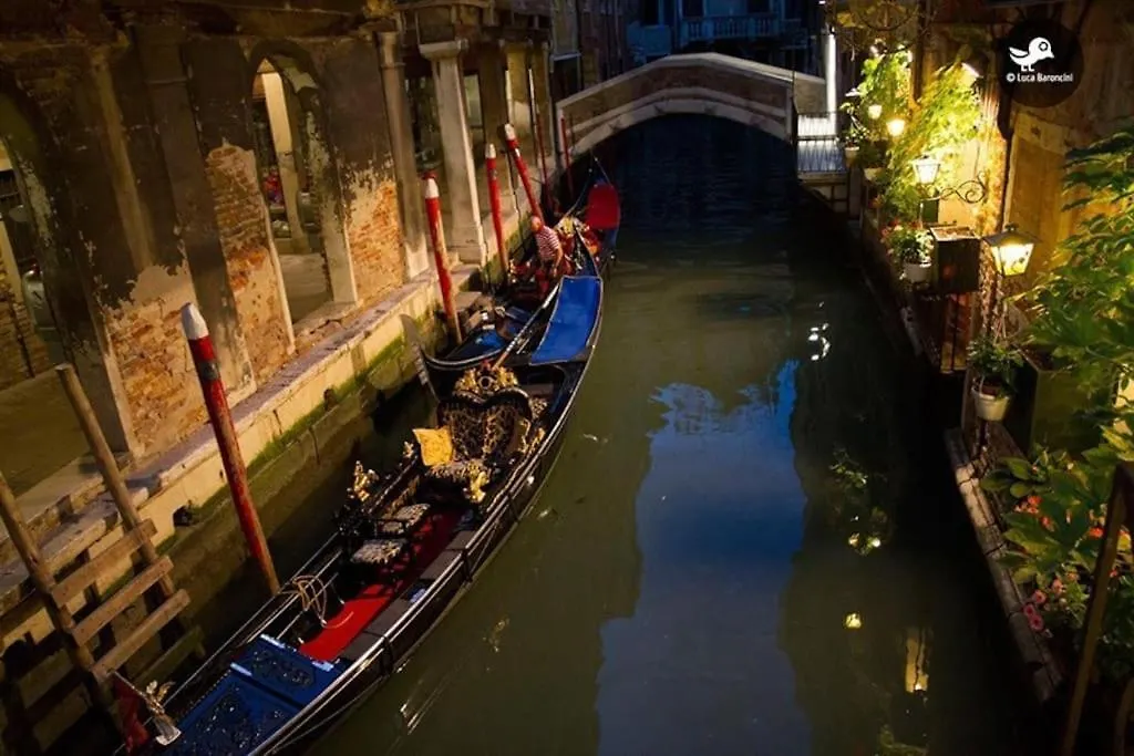 Piccola Dimora In Palazzo Storico Apartment Venice